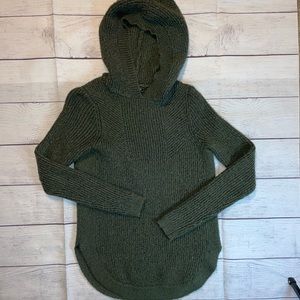 Women's Hooded Chunky Sweater